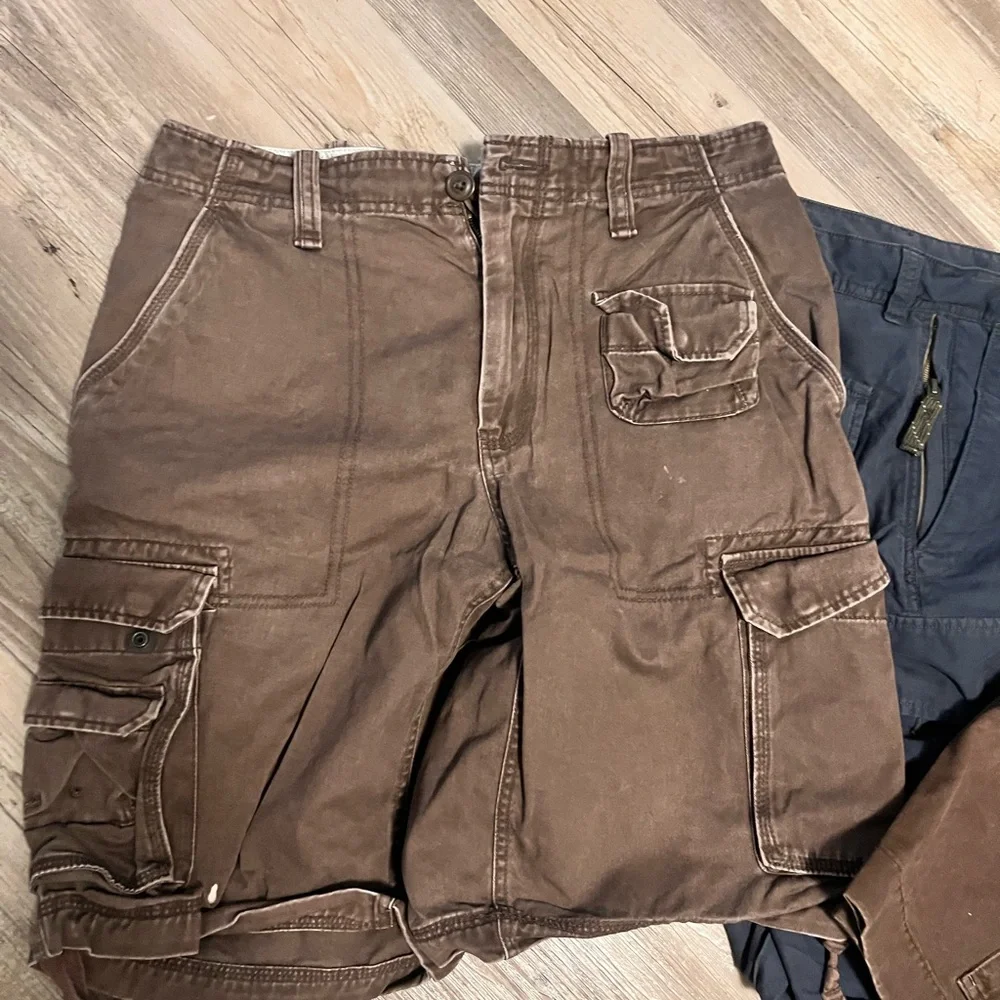5 Men's Cargo Shorts GAP and EDDIE BAUER - Brown,and Navy blue - Picture 2 of 7